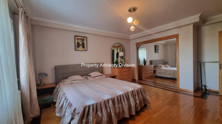 Apartament cu 4 camere în 13 Septembrie