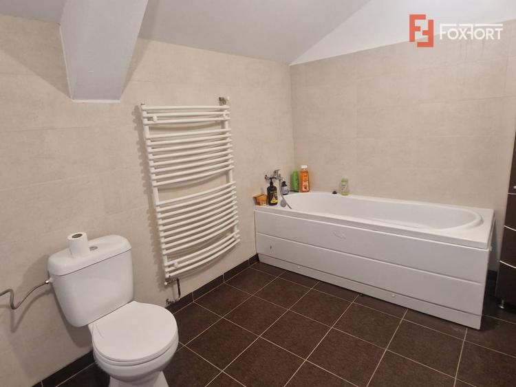 Duplex cu 5 camere cu Canalizare în Moșnița Veche