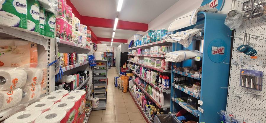 Spațiu comercial, de 100 mp, în Central
