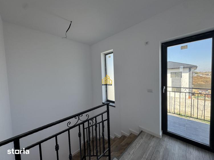 Casă cu 4 camere cu Teren 335 Mp în Clinceni