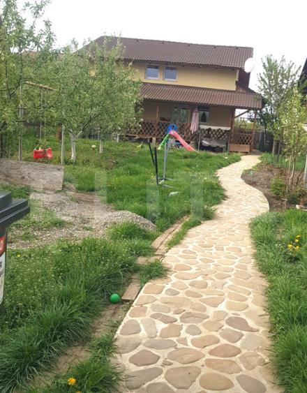 Casa deosebita din lemn masiv de stejar | 125 mp utili | T - 2