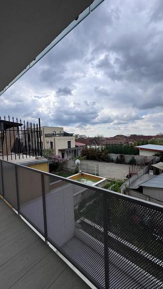 Apartament cu 3 camere nedecomandat în Iosia