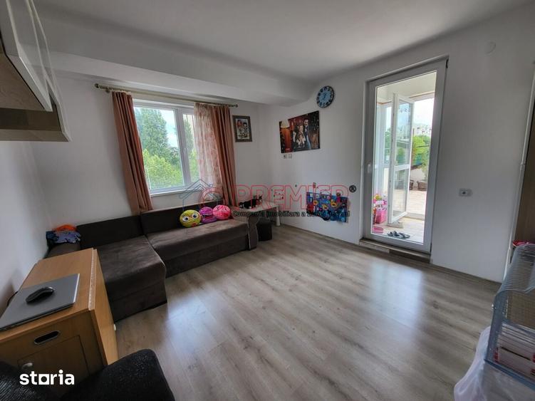 Apartament cu 3 camere decomandat în Progresul