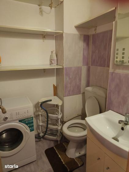 Apartament cu 3 camere decomandat în 1 Mai