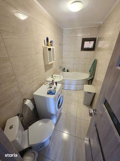 Casă cu 3 camere cu Teren 267 Mp în Malu Mare