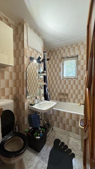 Apartament cu 3 camere nedecomandat în Grigorescu