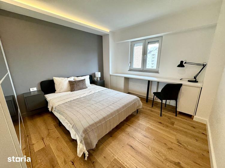 Apartament cu 3 camere decomandat în Intim