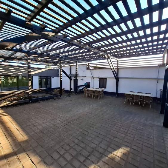 Spațiu comercial, de 550 mp, în Vest