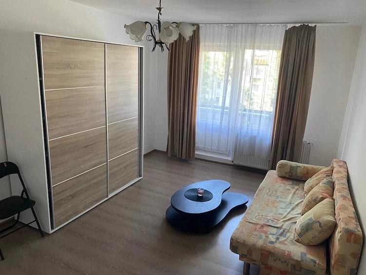 Apartament cu 2 camere decomandat în Tudor