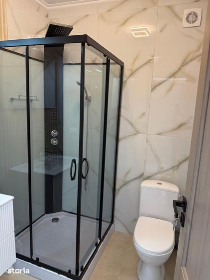 Casă cu 4 camere cu Teren 400 Mp în Central