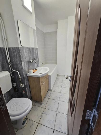 Garsonieră decomandată în Rogerius