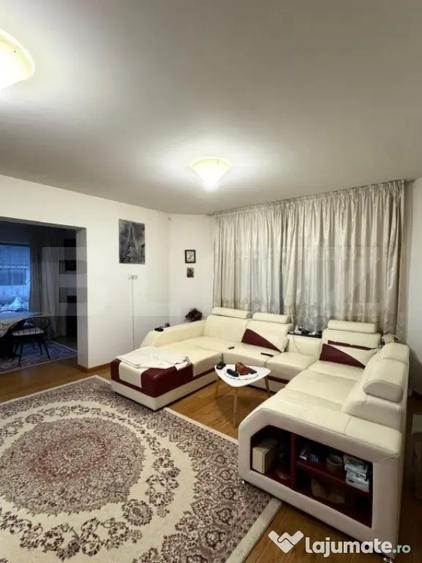 Casă cu 5 camere cu Canalizare în Tractorul