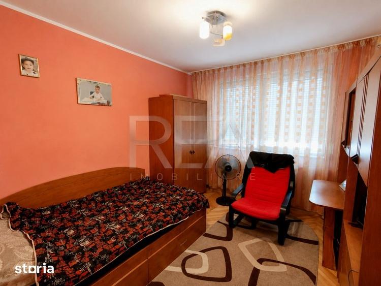 Apartament cu 4 camere decomandat, mobilat în Titan