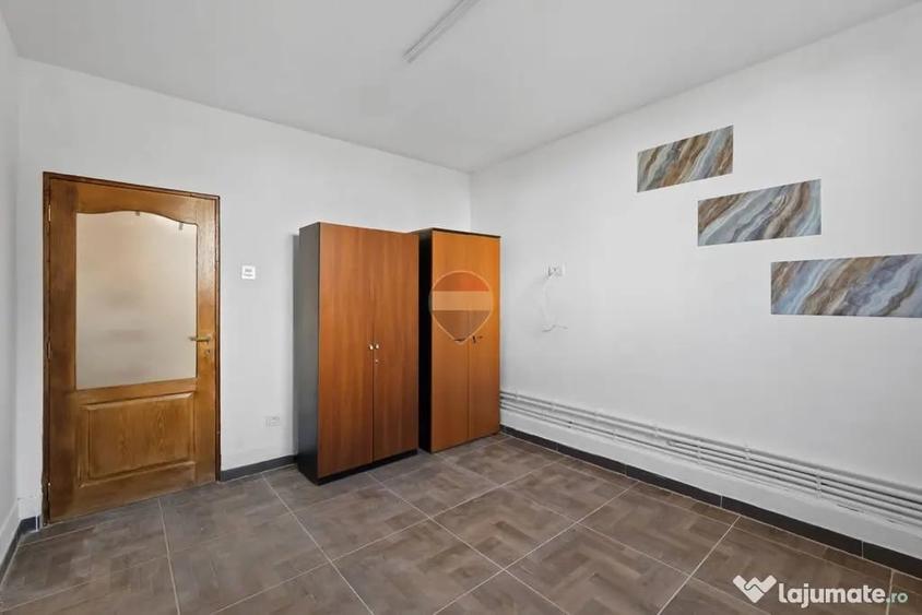 Casă cu 4 camere cu Teren 140 Mp în Central