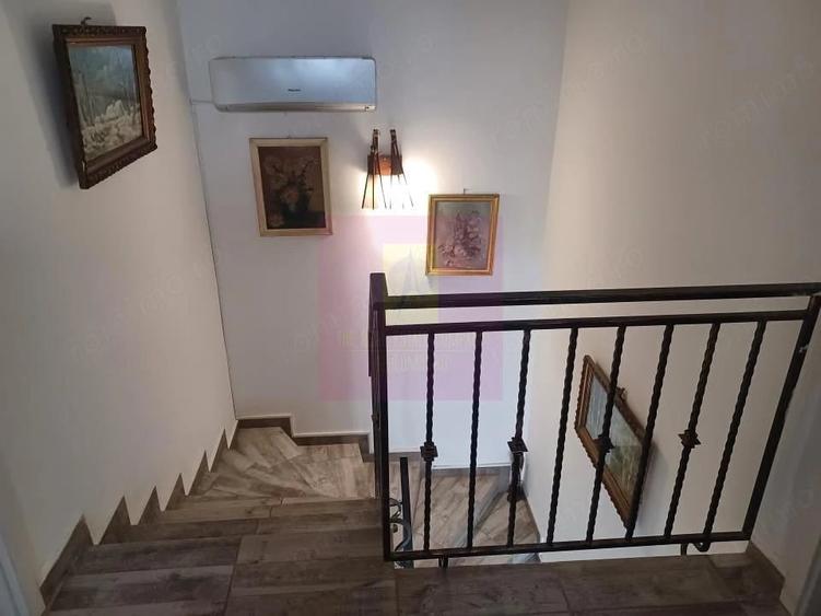 Casă cu 4 camere cu Teren 380 Mp în Joița