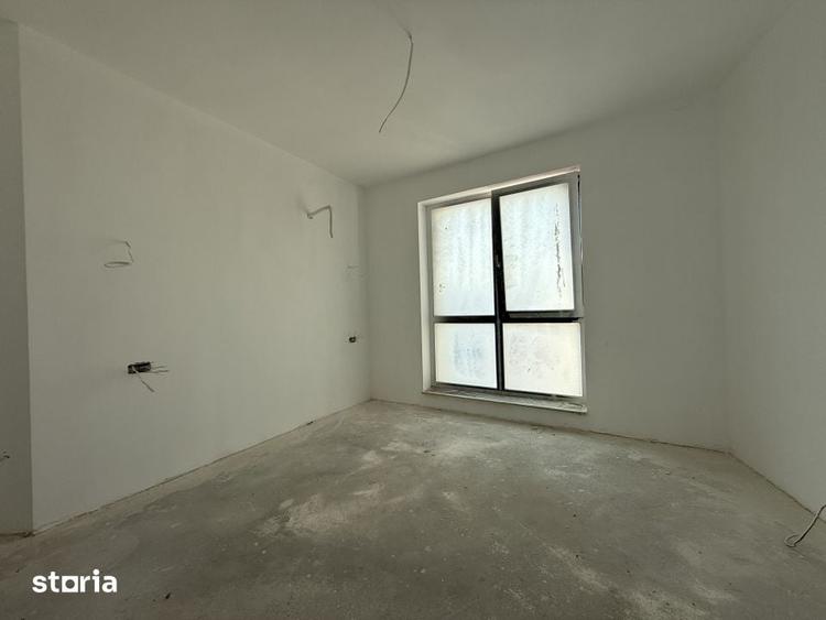 Apartament cu 3 camere decomandat în Ștefan cel Mare