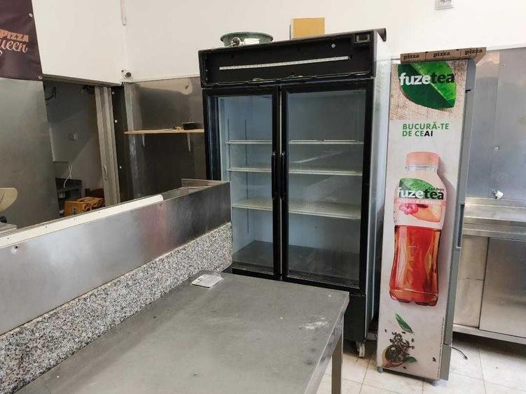 Inchiriez spatiu, Complex Podu` de Piatra, 28 mp. Orice activitate . - 3