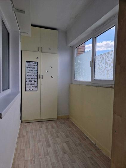 Apartament cu 3 camere decomandat în Virtuții