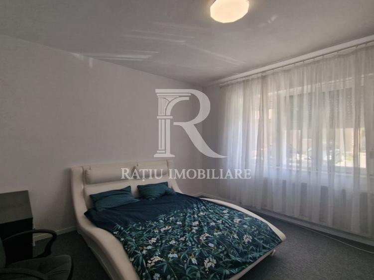 Apartament cu 4 camere decomandat, mobilat în Rogerius