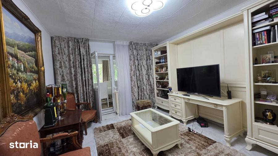 Apartament cu 3 camere în Pantelimon