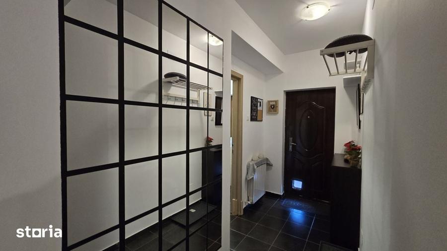 Casă cu 4 camere cu Teren 187 Mp în 1 Decembrie