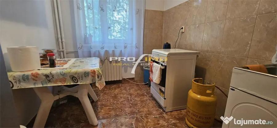 Apartament cu 2 camere semidecomandat în City Park Mall