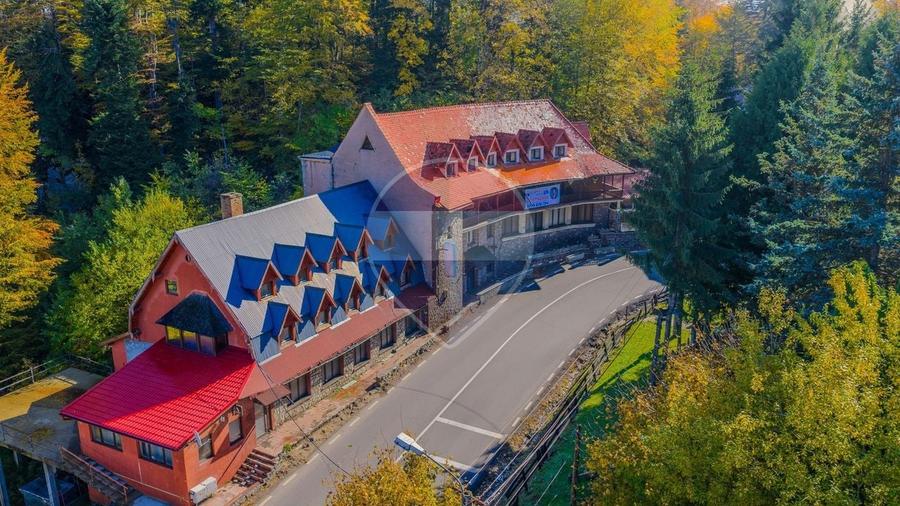 Hotel/Pensiune, de 1,300 mp, în Valea Râșnoavei