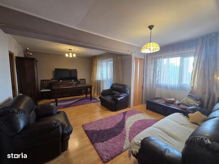 Apartament cu 3 camere decomandat în Ultracentral