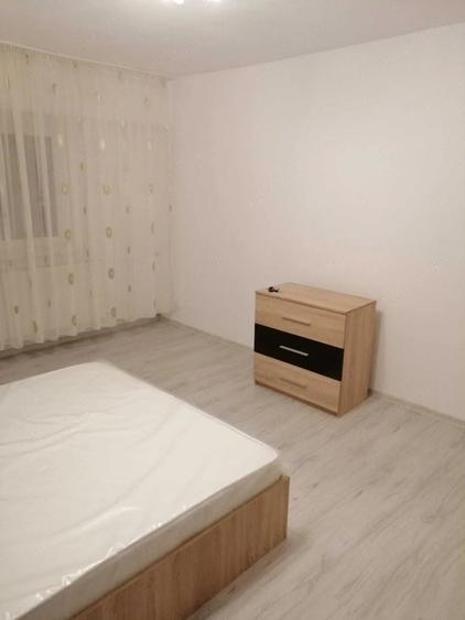 Ofer spre inchiriere garsoniera, zona Piata Muncii - 2