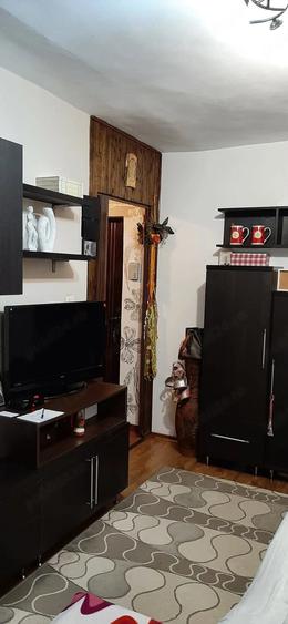 Garsoniera Lipovei langa Iulius Town etaj 1 cu balcon amenajata - 3