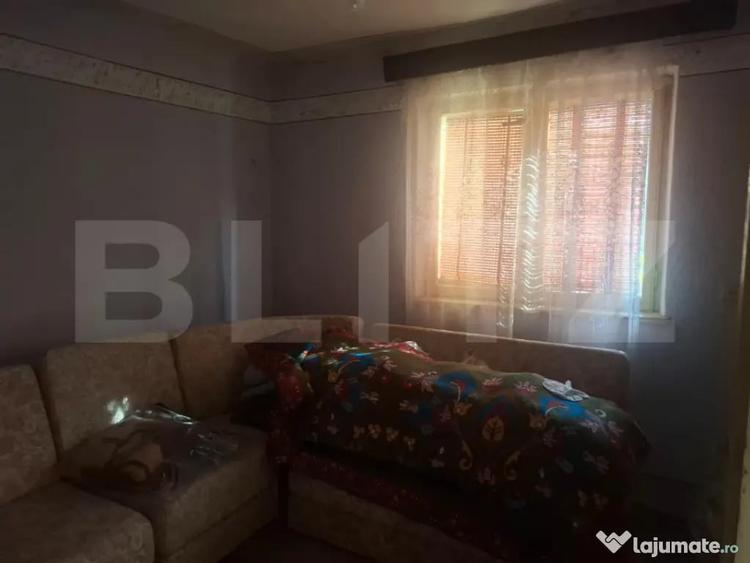 Casă cu 5 camere cu Teren 2100 Mp în Gura Foii