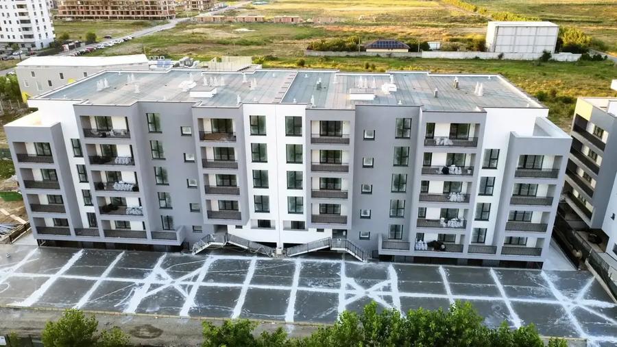 Apartament cu 3 camere decomandat în Theodor Pallady