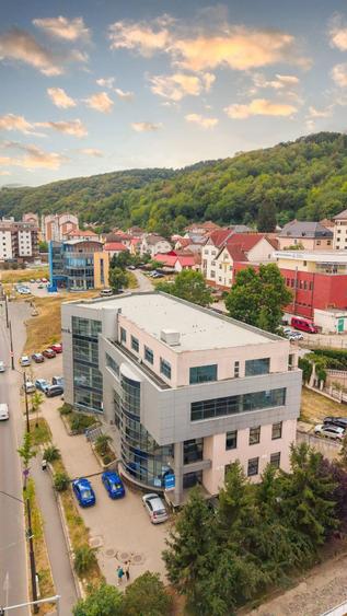 Spațiu comercial, de 100 mp, în Cuptoare (Reșița)