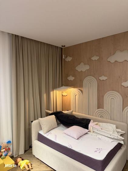 Casă cu 4 camere cu Teren 500 Mp în Central