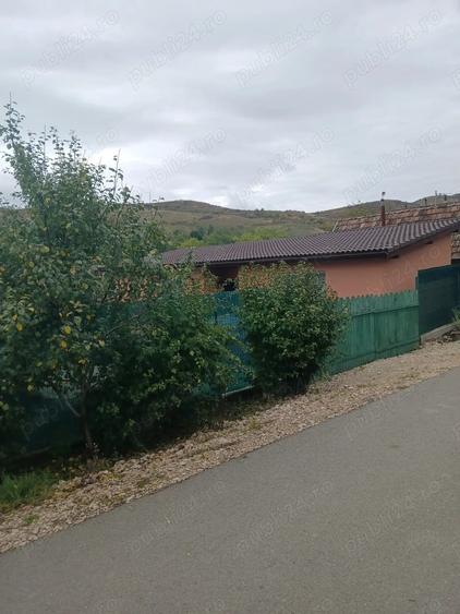 Casă cu 2 camere în Gădălin