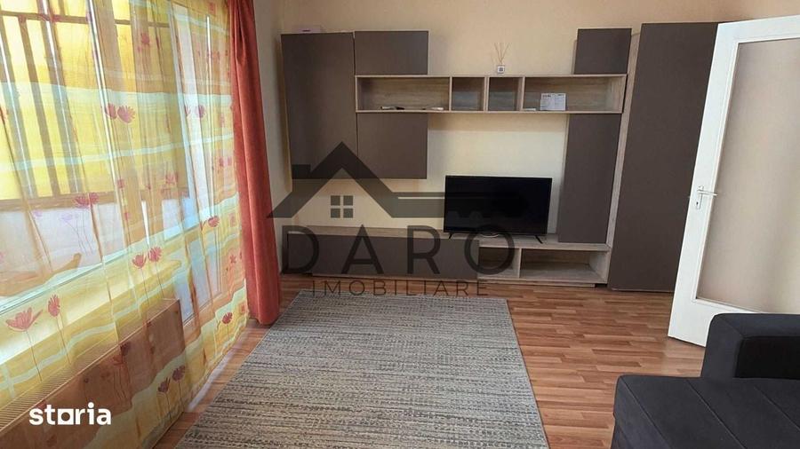 Garsonieră decomandată în Central