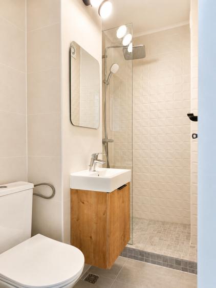 Apartament cu 4 camere decomandat, mobilat în Universitate