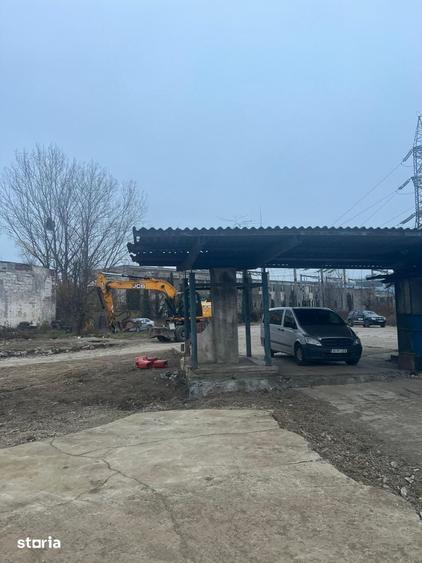 Spațiu comercial, de 5,500 mp, în Cug