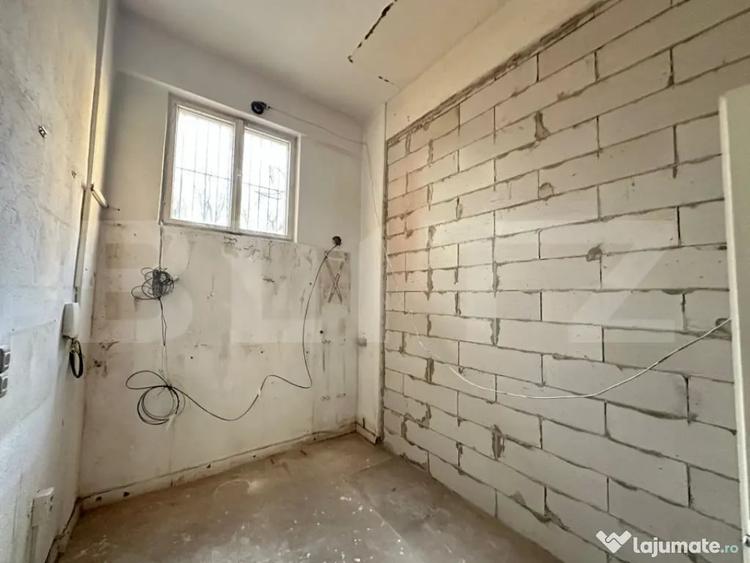 Spațiu comercial, de 87 mp, în Decebal