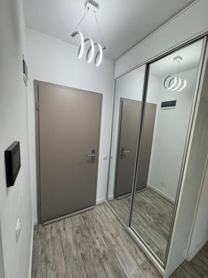 Apartament cu 3 camere decomandat, mobilat în Craiovița Nouă