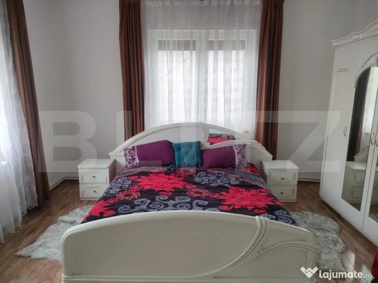 Casă cu 8 camere cu Teren 488 Mp în Marginea