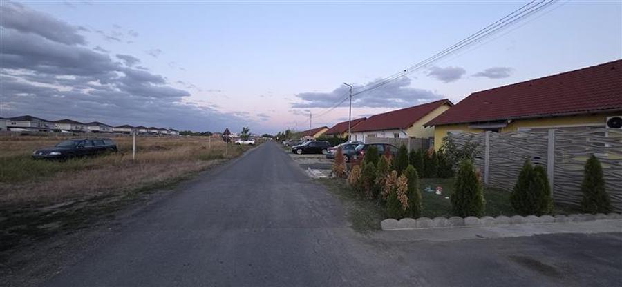 Duplex cu 3 camere cu Teren 250 Mp în Bucovăț (Remetea Mare)