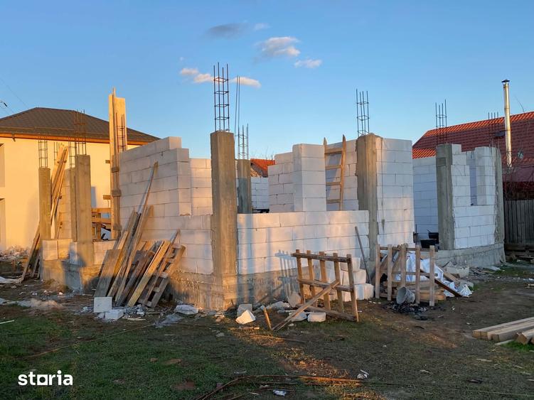 Teren de 250 mp, în Malu Mare