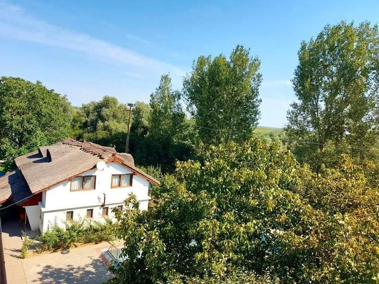 Hotel/Pensiune, de 1,500 mp, în Mila 23