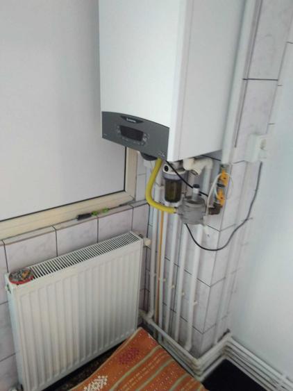 Apartament cu 2 camere decomandat în Micro 20
