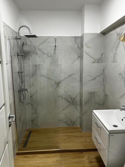 Apartament cu 2 camere decomandat în Exterior Vest