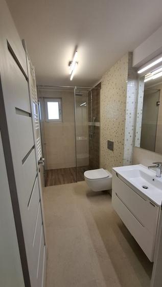 Casă cu 4 camere cu Teren 140 Mp în Central