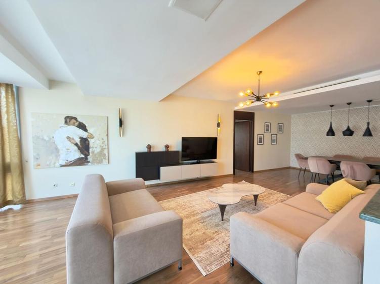 Apartament cu 3 camere în Iancu Nicolae
