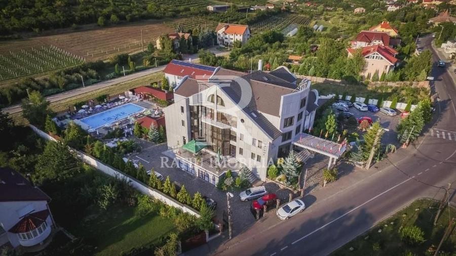 Spațiu comercial, de 2,000 mp, în Spitalul Județean