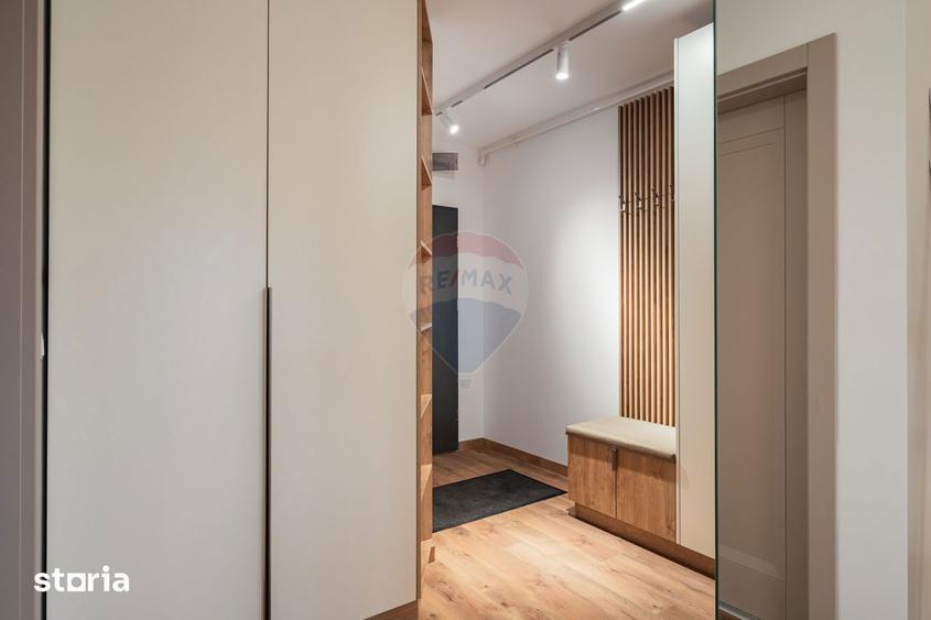 Apartament cu 3 camere, mobilat în Funcționarilor